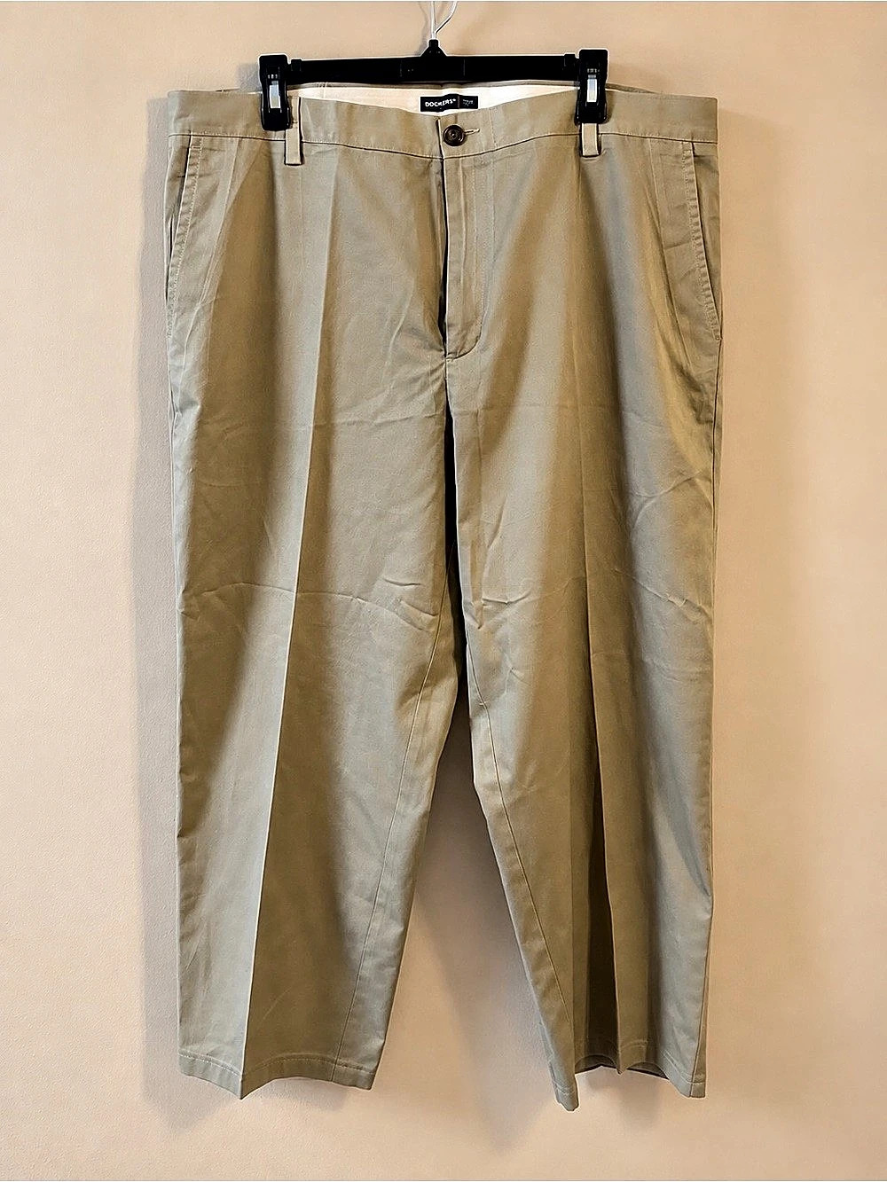 Dockers Classic Fit Men's Cotton Chinos Beige Waist 42 x 30